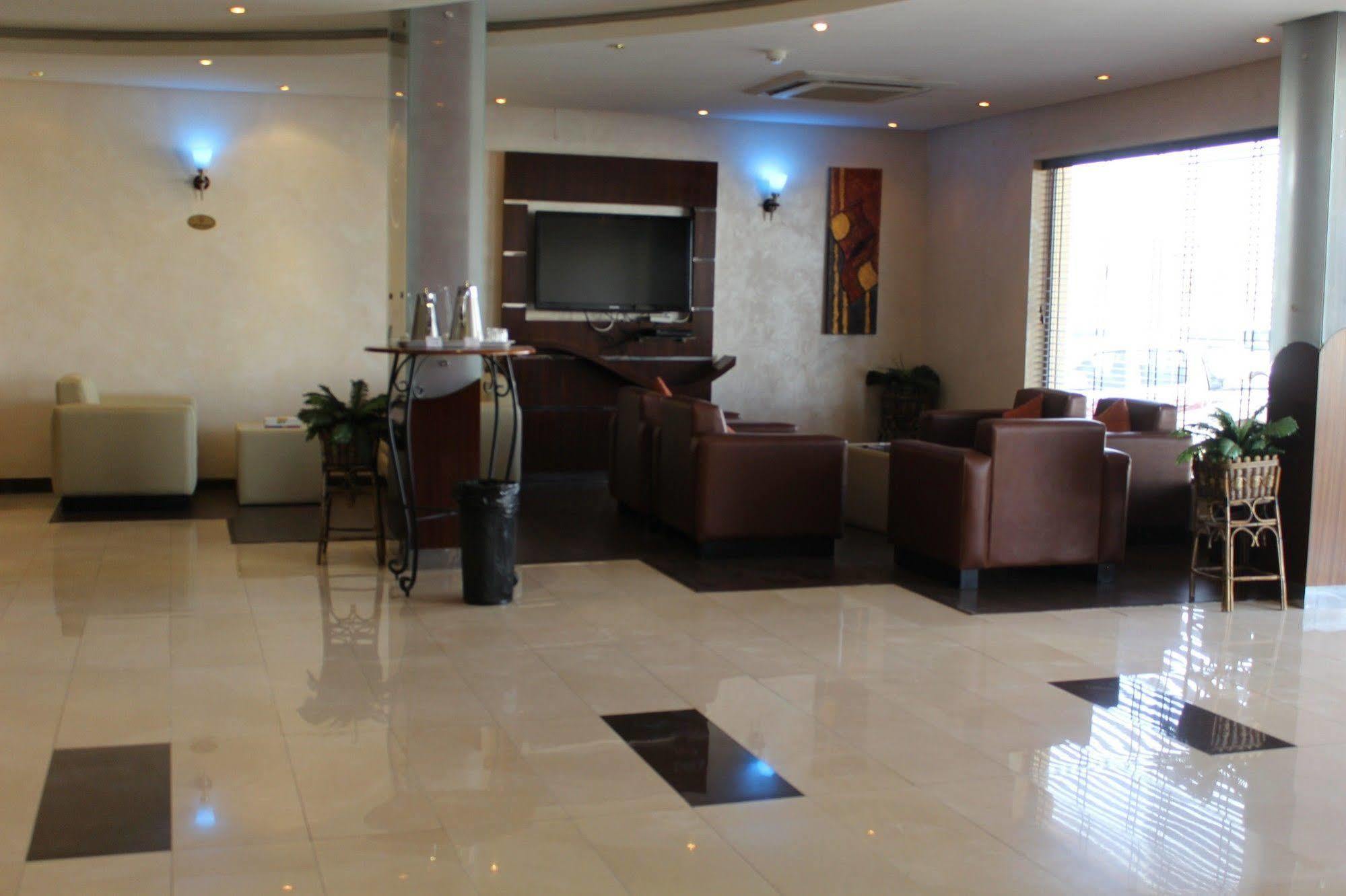 Merfal Hotel Apartments Al Taawan Ar Riyad Esterno foto